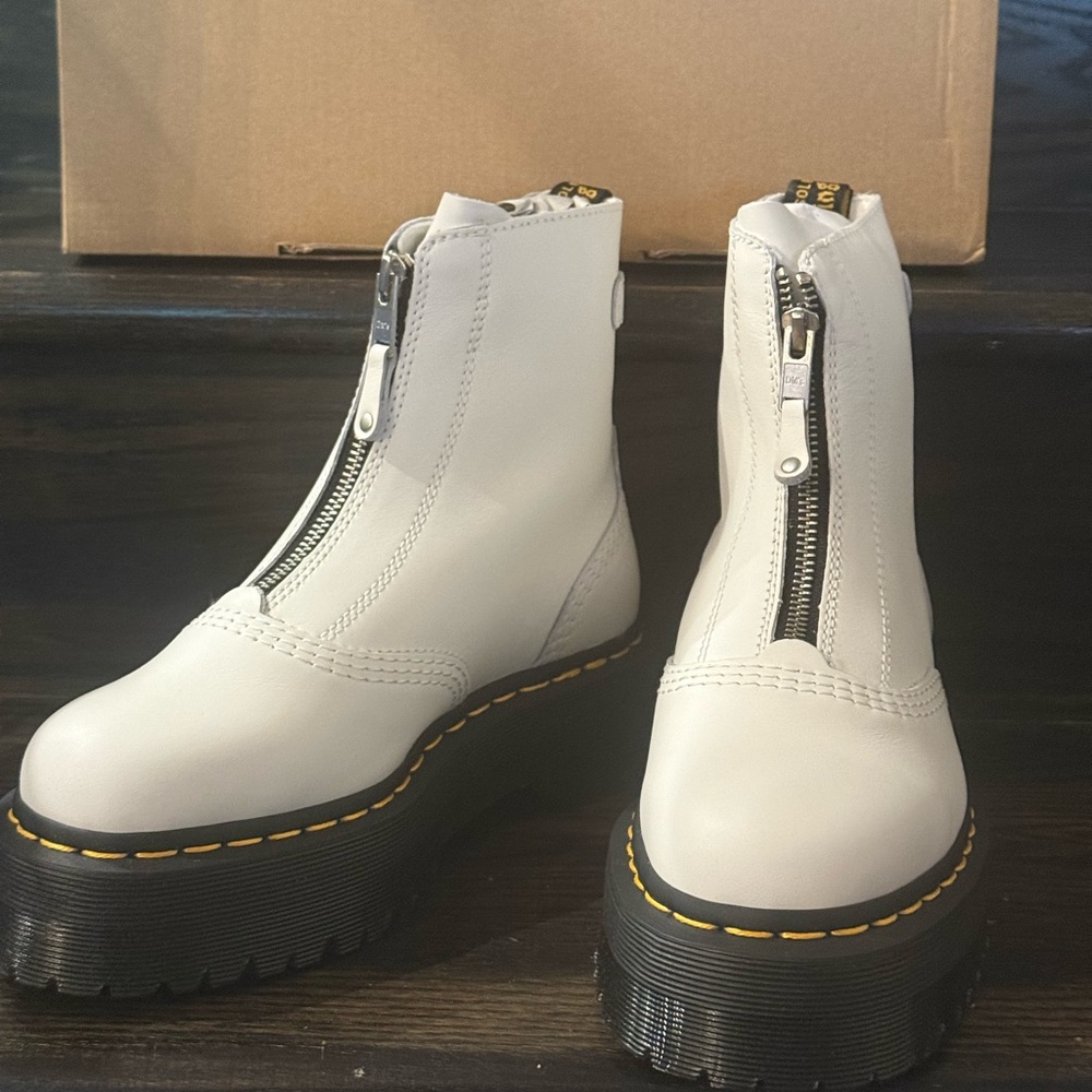Dr.Martens Ankle Boots NWT